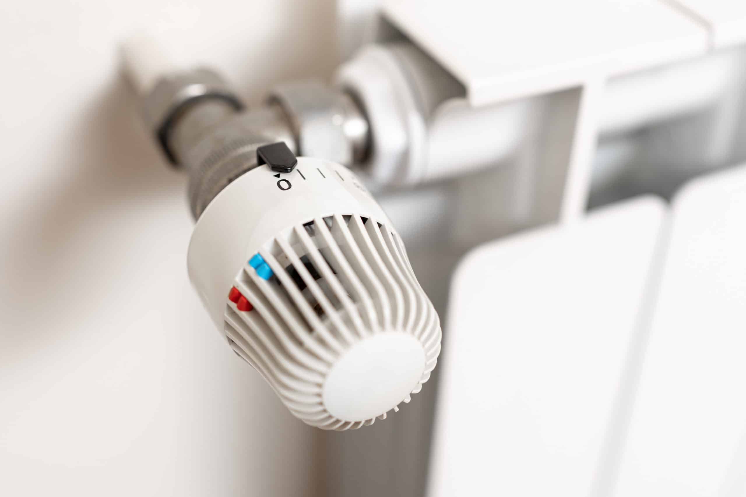 Het uitschakelen van radiatoren in ongebruikte kamers verhoogt het energieverbruik.